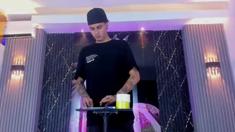 DEAN AND MARY online show from 01/05/26, 05:27