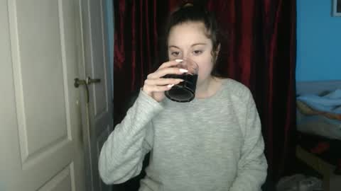 raissa online show from 10/26/25, 02:45