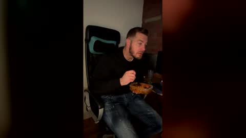 Snapshot of thecheekyalpha chatting on 03/28/26, 05:07 THE CHEEKY ALPHA online show from 03/28/26, 05:07