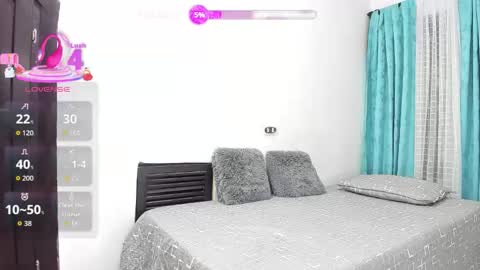 TheChicaNextDoor  online show from 02/12/26, 11:11