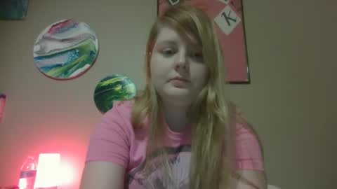 Snapshot of thedancingalien chatting on 12/30/24, 11:06 Kassandra Grant online show from 12/30/24, 11:06