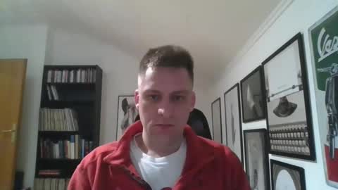 Snapshot of thedon2123 chatting on 02/25/25, 07:36 thedon2123 online show from 02/25/25, 07:36