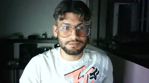 thedragonboyxxx online show from 07/08/26, 05:45