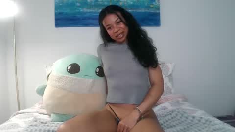 Pizzababe22 online show from 02/22/25, 05:02