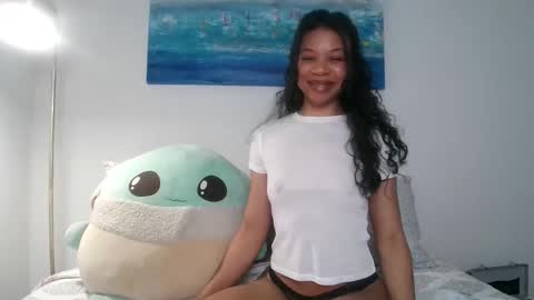 Pizzababe22 online show from 02/24/25, 03:44