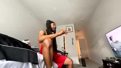 Snapshot of theekingcapo chatting on 01/01/25, 07:43 king capo thee online show from 01/01/25, 07:43