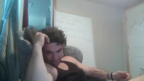 Snapshot of theepapajohn chatting on 04/11/26, 10:58 theepapajohn online show from 04/11/26, 10:58