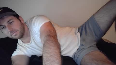 Snapshot of theetwohander chatting on 04/21/26, 02:51 Theetwohander online show from 04/21/26, 02:51