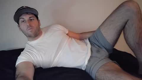 Snapshot of theetwohander chatting on 04/23/26, 02:46 Theetwohander online show from 04/23/26, 02:46
