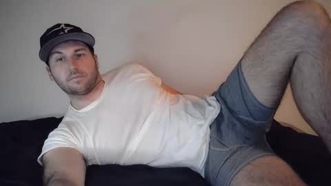 Snapshot of theetwohander chatting on 04/26/26, 03:26 Theetwohander online show from 04/26/26, 03:26