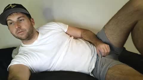 Snapshot of theetwohander chatting on 05/24/26, 03:22 Theetwohander online show from 05/24/26, 03:22