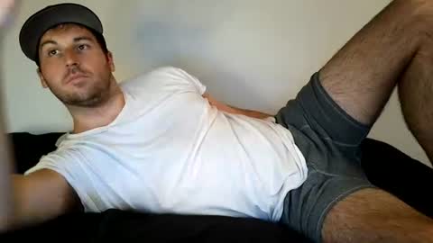 Snapshot of theetwohander chatting on 07/10/26, 12:26 Theetwohander online show from 07/10/26, 12:26