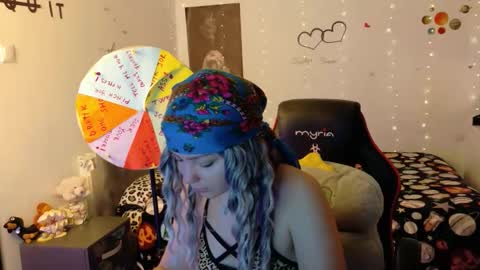 TheFarmergirl online show from 10/22/25, 05:08