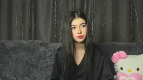 Snapshot of thegirlyoullcomebackto chatting on 06/15/26, 09:06 Anora online show from 06/15/26, 09:06