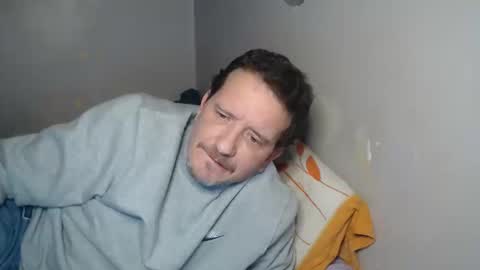 Green online show from 01/08/25, 10:37