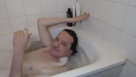 Green online show from 02/04/26, 09:53