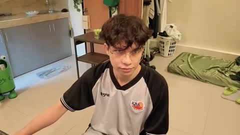 Green online show from 01/15/26, 04:17