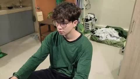 Green online show from 03/03/26, 06:47