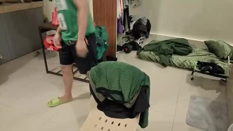 Green online show from 03/27/26, 10:26