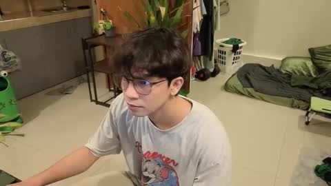 Green online show from 04/05/26, 05:54