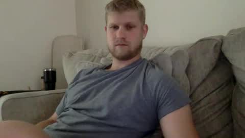 Snapshot of thehairyprince chatting on 06/11/26, 02:37 Harry online show from 06/11/26, 02:37