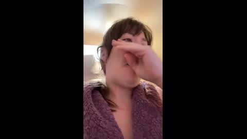 Snapshot of thehappylittleslut chatting on 03/05/25, 12:44 TheHappyLittleSlut online show from 03/05/25, 12:44