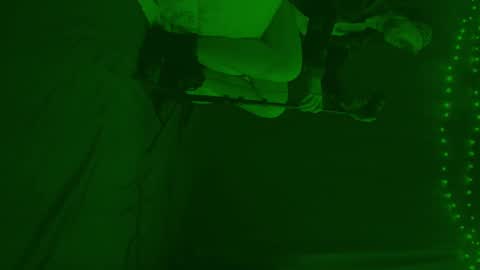 Snapshot of thehungmantis chatting on 01/20/25, 01:28 thehungmantis online show from 01/20/25, 01:28