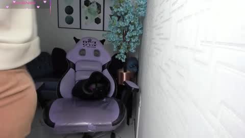 Theia  online show from 02/02/26, 12:37