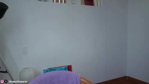 Iris online show from 04/16/26, 08:53