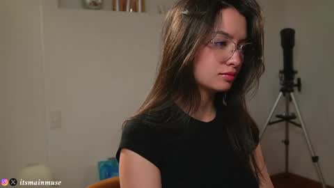 Iris online show from 04/25/26, 11:02