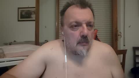 Snapshot of theitalianpapi chatting on 07/21/26, 07:49 Pippo71 online show from 07/21/26, 07:49