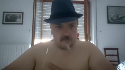Snapshot of theitalianpapi chatting on 07/23/26, 04:43 Pippo71 online show from 07/23/26, 04:43