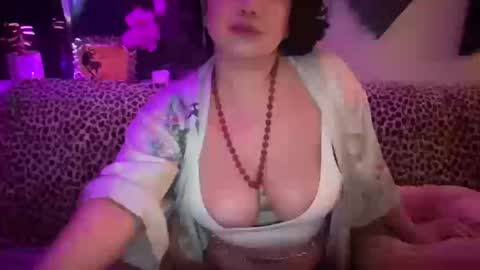 thejadeempress777 online show from 10/18/25, 04:04