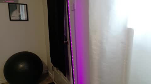 thekodyy online show from 11/12/25, 02:06