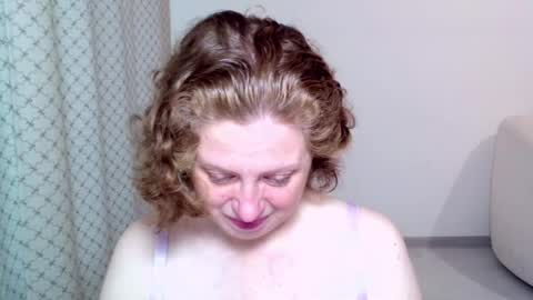 Ella online show from 11/04/25, 06:01