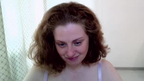 Ella online show from 05/12/26, 07:49