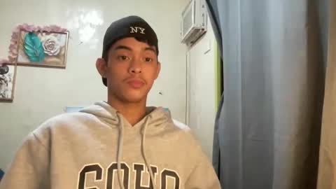 Snapshot of thelifeof_johnpol chatting on 03/03/26, 03:40 thelifeof_johnpol online show from 03/03/26, 03:40