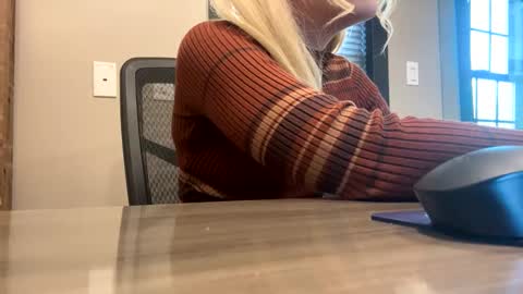 Little Bambii online show from 01/08/25, 08:18