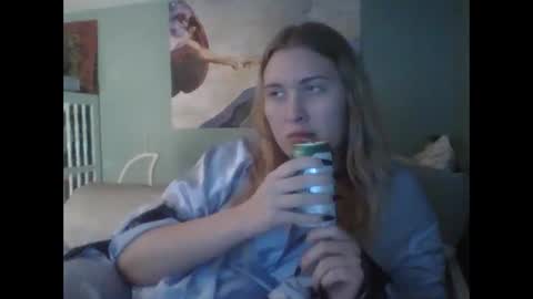 Little Bambii online show from 12/19/25, 01:34