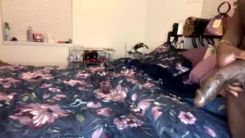 them1616 online show from 04/12/26, 03:33