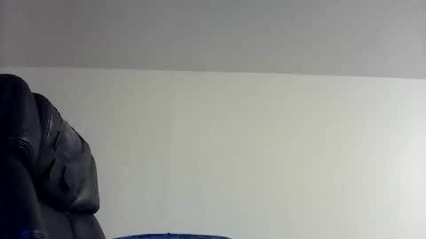 theman18951pa online show from 04/22/26, 12:35