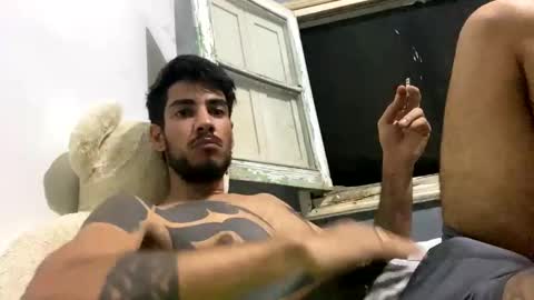 Snapshot of themarttinguyyy chatting on 02/25/25, 01:52 themarttinguyyy online show from 02/25/25, 01:52