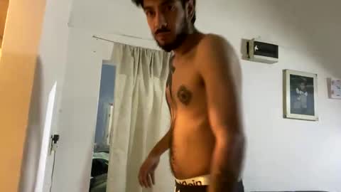 Snapshot of themarttinguyyy chatting on 09/17/25, 11:50 themarttinguyyy online show from 09/17/25, 11:50