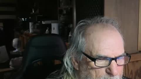 Snapshot of themasseure1 chatting on 04/13/26, 01:49 themasseure1 online show from 04/13/26, 01:49