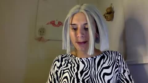 Lucy Lucy online show from 12/24/24, 02:32