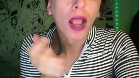 Lucy Lucy online show from 11/29/25, 11:52