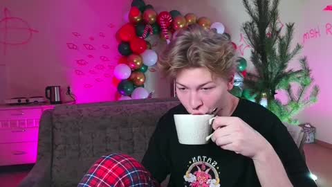 Sever online show from 12/29/24, 06:38