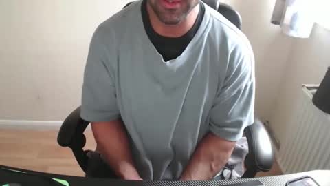 TheMuscleFactory online show from 10/04/25, 01:31