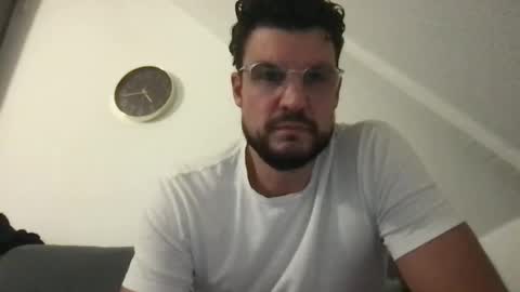 thenudeworldrover online show from 02/24/25, 08:36