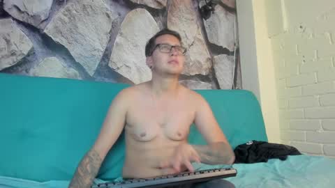 Theo online show from 04/24/26, 01:46